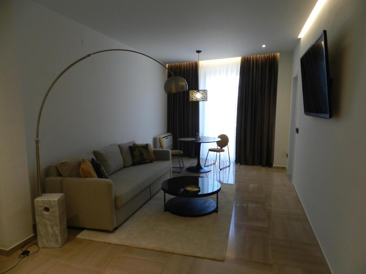 Hotel Manel Марторел Екстериор снимка