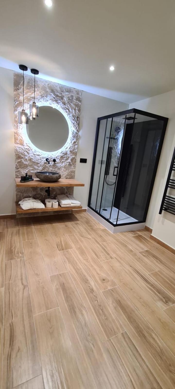 Hotel Manel Марторел Екстериор снимка